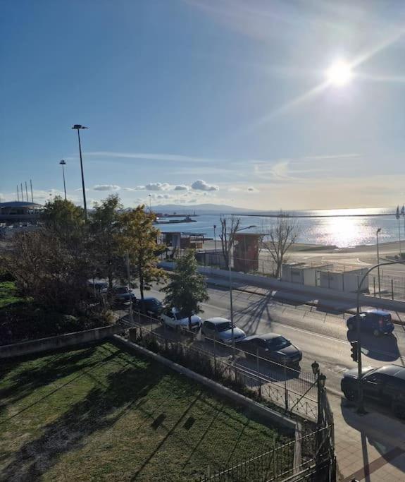 Patras Blue Sea And Sky Deluxe Apartment Luaran gambar
