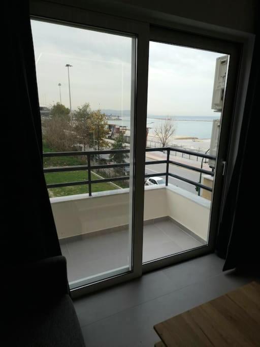 Patras Blue Sea And Sky Deluxe Apartment Luaran gambar